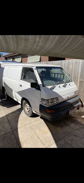 2003 mitsubishi express